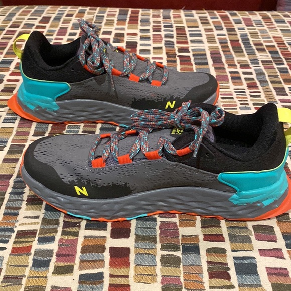 New Balance Fresh Foam Hierro Trail size 7 - Picture 4 of 10
